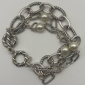 Premier Designs Silver and White Pearl Bracelet.